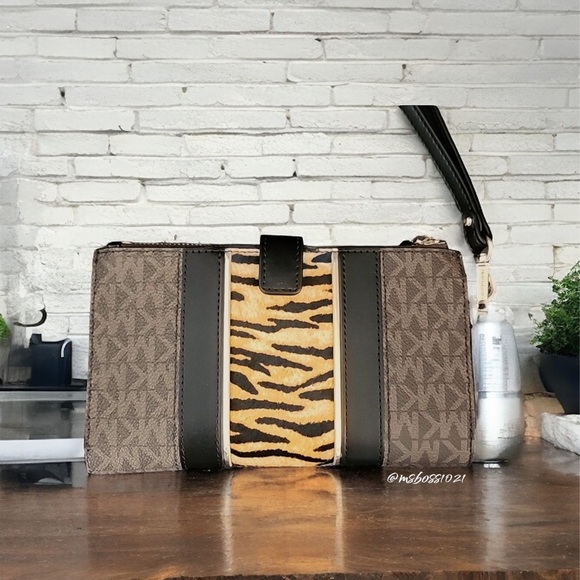 Micheal Kors Rhea Studded Logo and Tiger Print Calf Hair Backpack + Wallet NWT - Picture 10 of 11